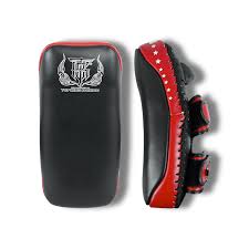 KICKING PAD
