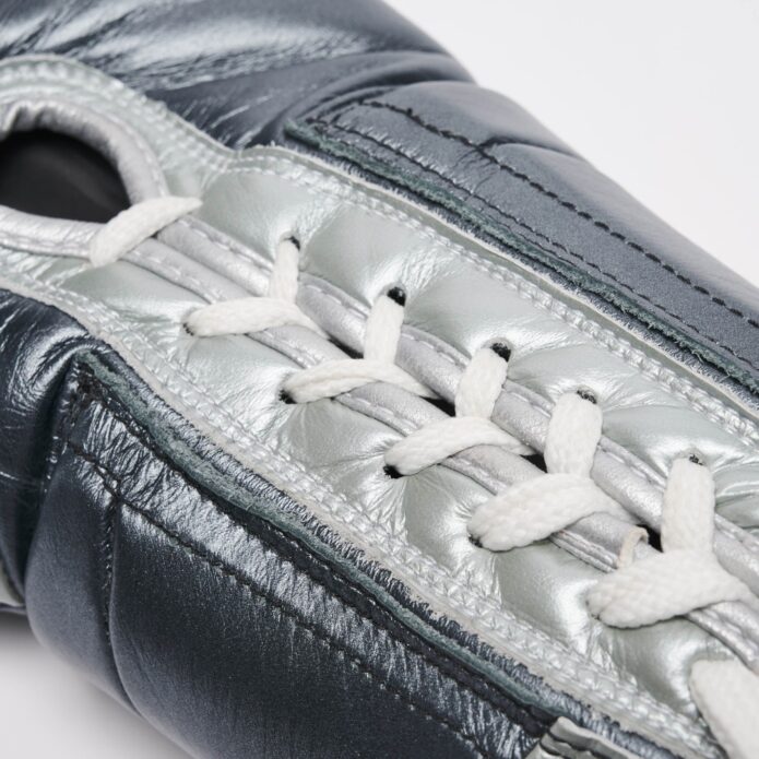 AUTHENTIC 2 gloves dark grey,כפפות אגרוף מעור מלא עם שרוכים