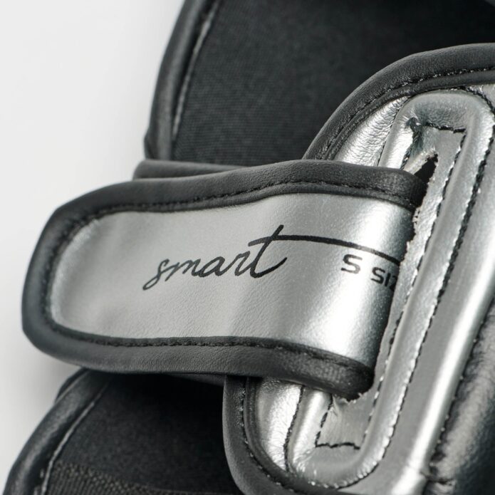 JUNIOR SMART shinguards black,מגני שוק PU/PE לילדים