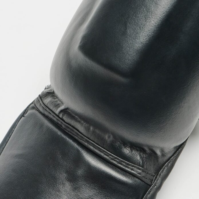JUNIOR SMART shinguards black,מגני שוק PU/PE לילדים